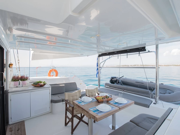 Noleggiare una Lagoon Lagoon 50 a Kos