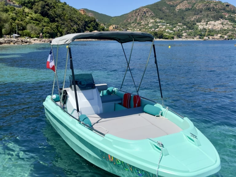 Noleggio a Mandelieu-la-Napoule – ROTO 450S su SamBoat