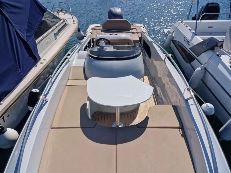 Noleggio a Saint-Raphaël – Clear Libra open 7.5 su SamBoat