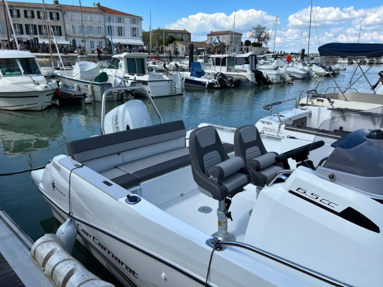 Jeanneau Cap Camarat 7.5 CC Serie 3 da affittare a  La Flotte