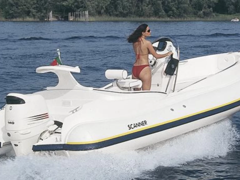 Noleggio Gommone Scanner con patente nautica