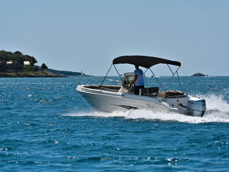 Noleggio barche Ranieri Voyager 640 a Funtana-Fontane su Samboat