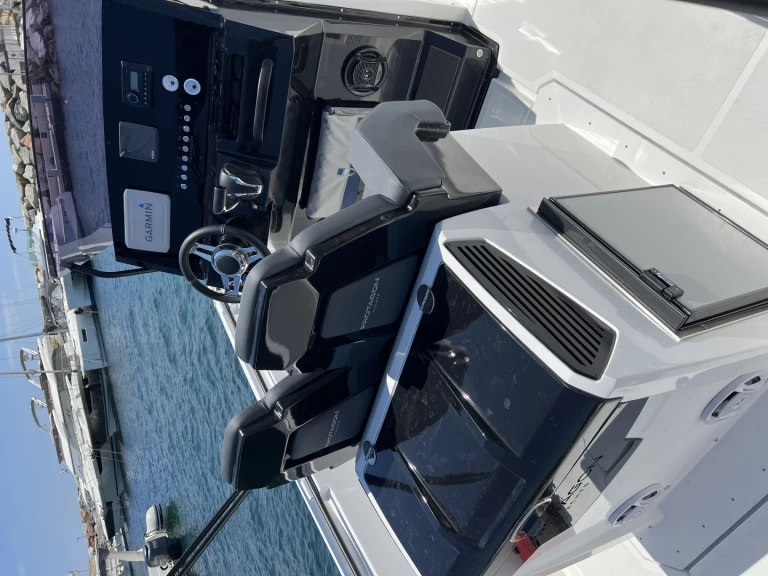 Poseidon Protagon 25 da affittare a  Sainte-Maxime