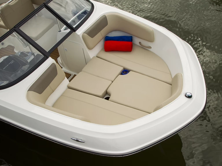 Bayliner VR6 OB da affittare a  Altea