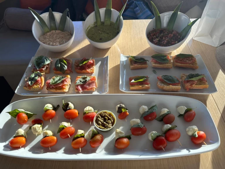 Barca a motore a noleggio a Bahía Culebra al miglior prezzo