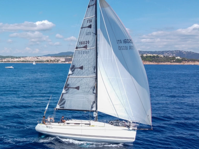 Noleggiare una Bénéteau First 34.7 a Port de Palamós