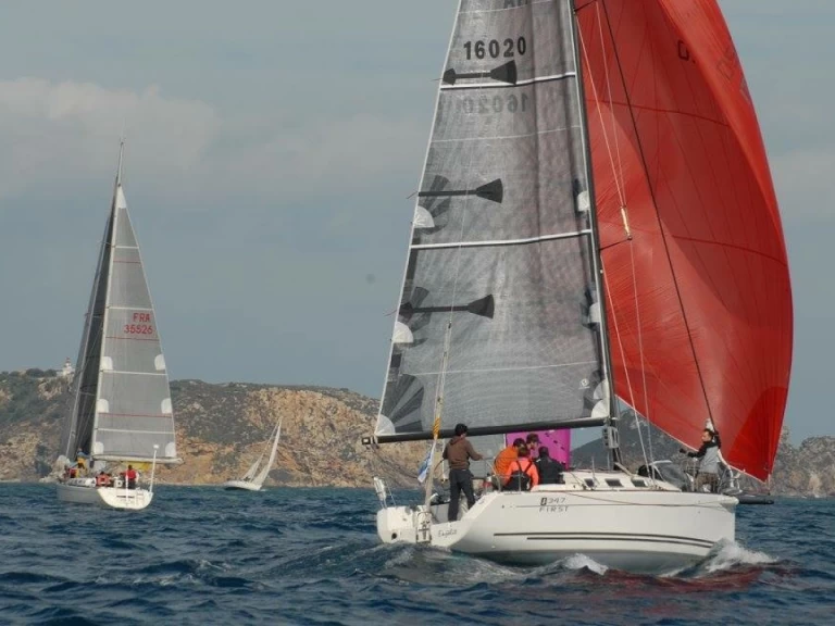 Noleggio Barca a vela Bénéteau con patente nautica