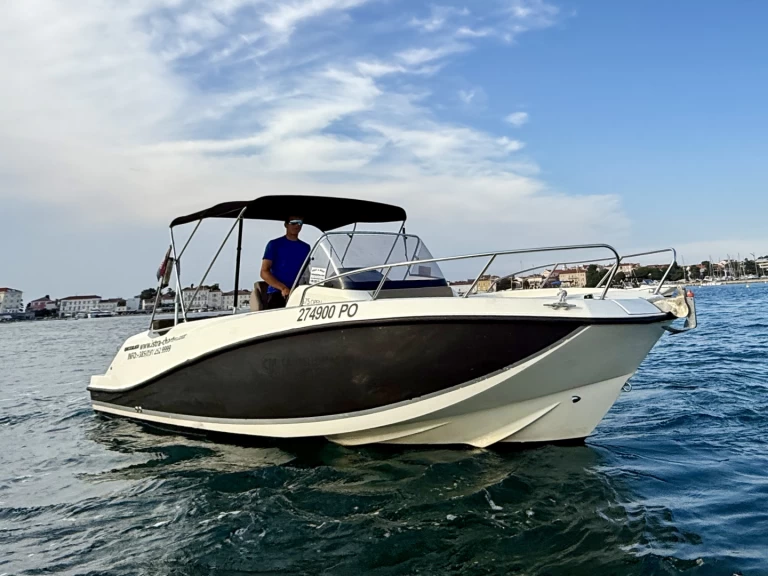 Noleggio Barca a motore con o senza skipper Quicksilver a Parenzo (Poreč)
