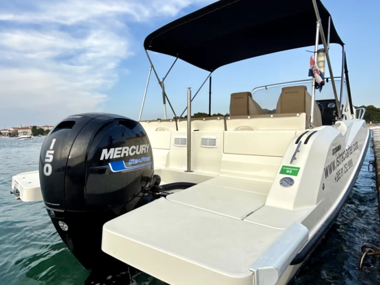 Noleggio a Porec Port – Quicksilver Activ 675 Sundeck su SamBoat