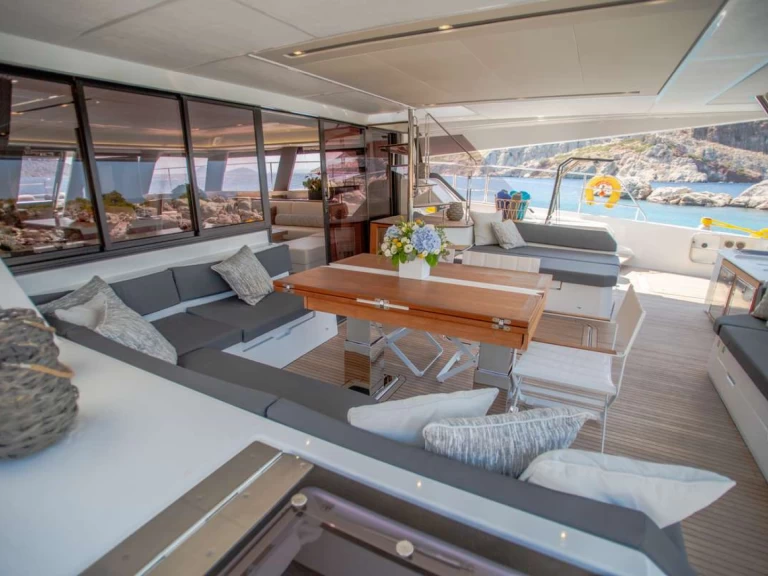 Noleggiare una Fountaine Pajot MAJESTY OF GREECE a Néa Péramos