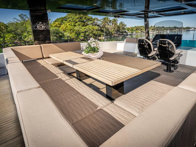 Noleggio barche Miami economico ISLAND MAJESTY