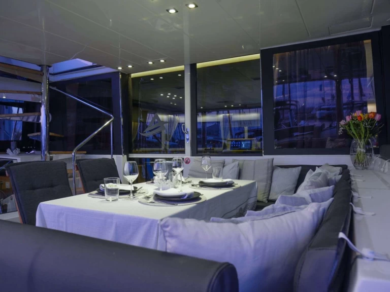 Noleggio Yacht di lusso a Mykonos (Isola) – Lagoon AURA