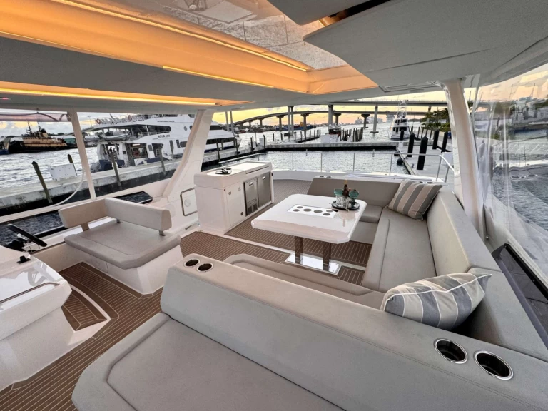 Noleggio Yacht di lusso Leopard con patente nautica