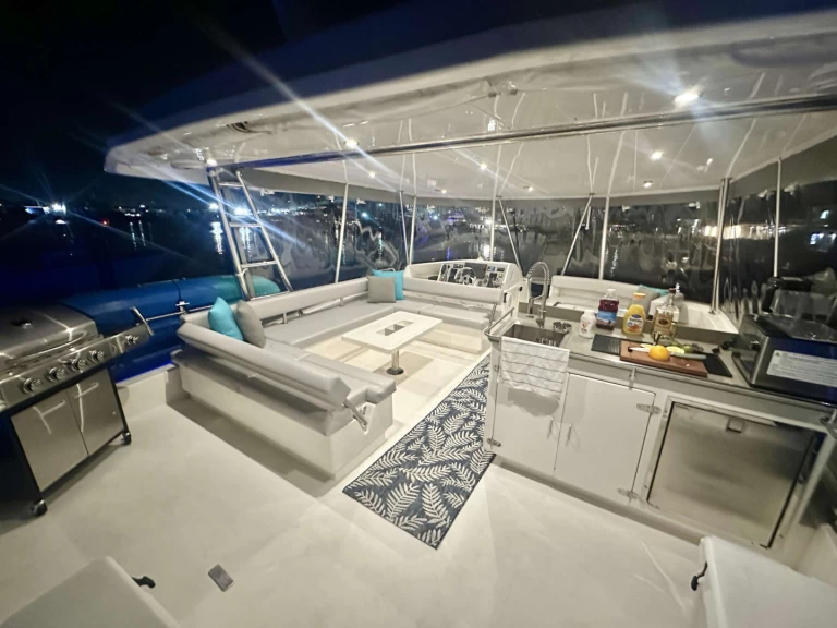 Yacht di lusso a noleggio a Bahamas al miglior prezzo