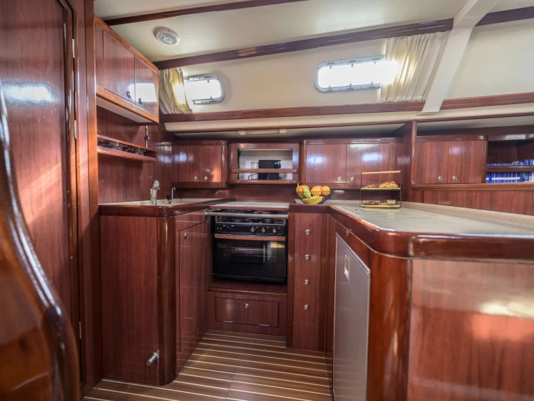 Noleggio a Atene – Ocean Yachts MYTHOS su SamBoat