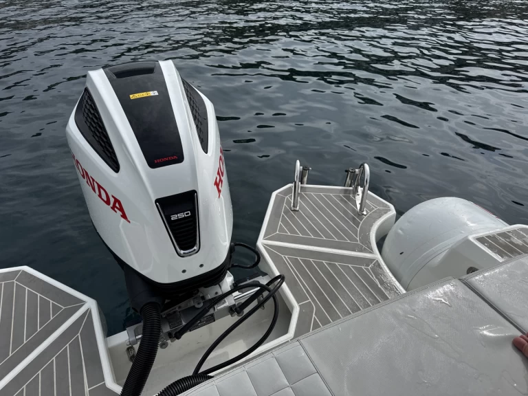 Noleggio barche 4XC HA27 a Roses su Samboat