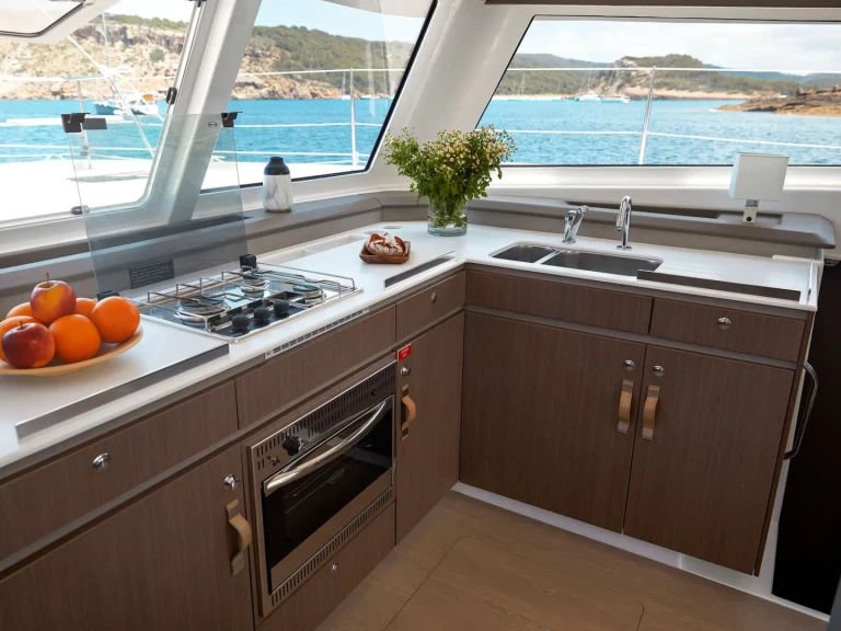 Noleggio barche Port-Camargue economico Bali Catspace Voile