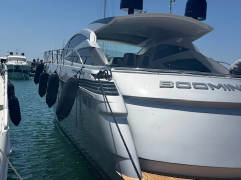 Noleggio barche Pershing Pershing 56 HT a Porto di Salerno su Samboat