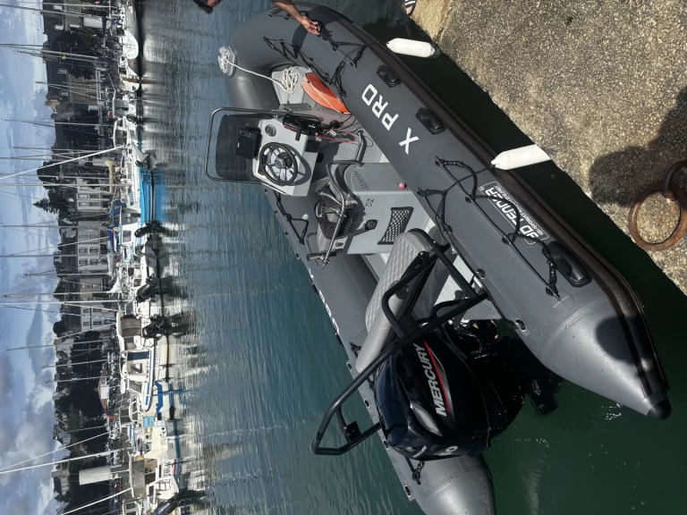 3D Tender 3D Tender 535 da affittare a  Sanary-sur-Mer