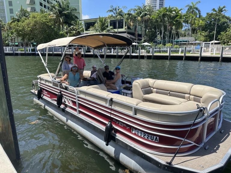 Noleggio barche Fort Lauderdale economico DLX 24 Party Barge