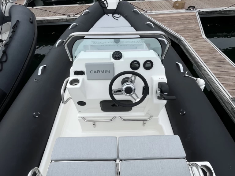 Noleggio Gommone Zodiac con patente nautica