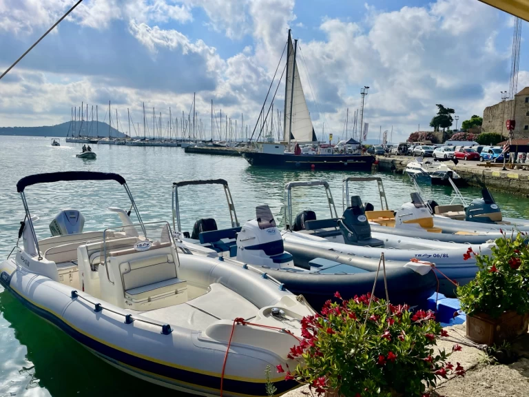 Noleggio Gommone con o senza skipper 2bar a Talamone