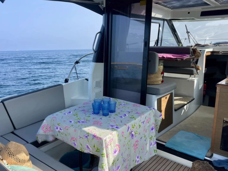 Jeanneau Merry Fisher 895 Cruiser da affittare a  Mandelieu-la-Napoule