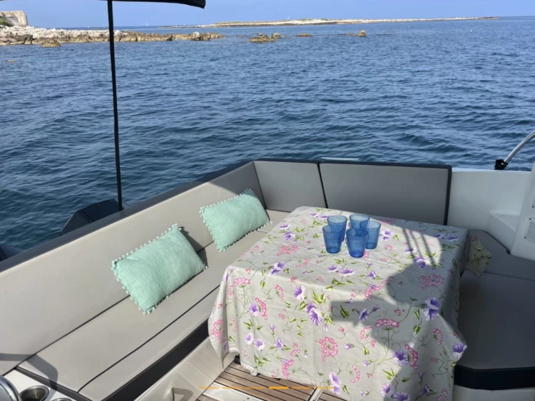 Noleggio a Mandelieu-la-Napoule – Jeanneau Merry Fisher 895 Cruiser su SamBoat
