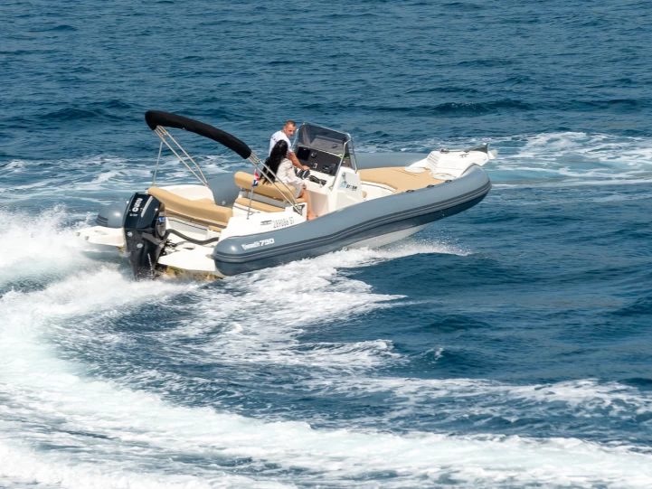 Noleggio barche Marlin Boat MARLIN 790 DYNAMIC a Trogir su Samboat
