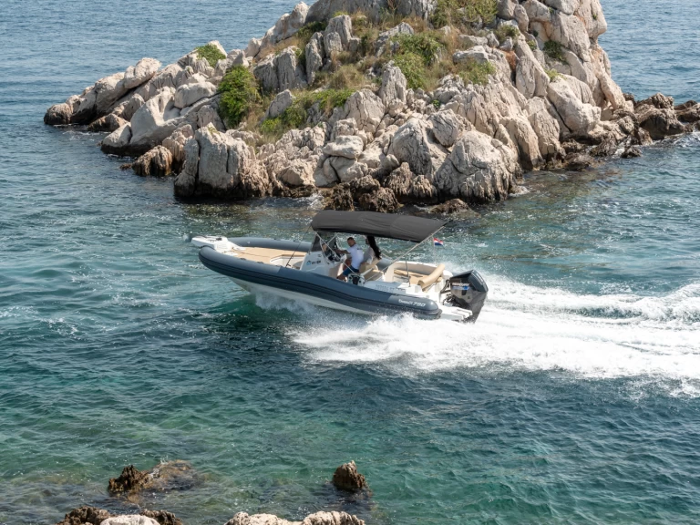 Marlin Boat MARLIN 790 DYNAMIC da affittare a  Trogir