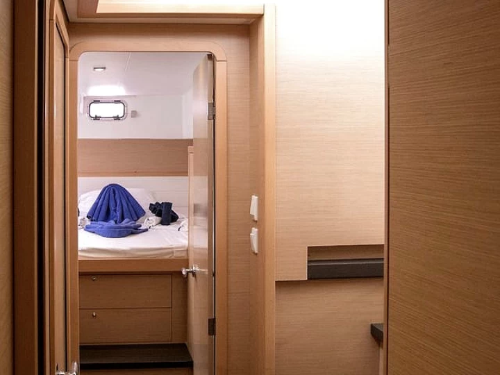 Noleggiare una Lagoon Lagoon 39 a Néa Péramos