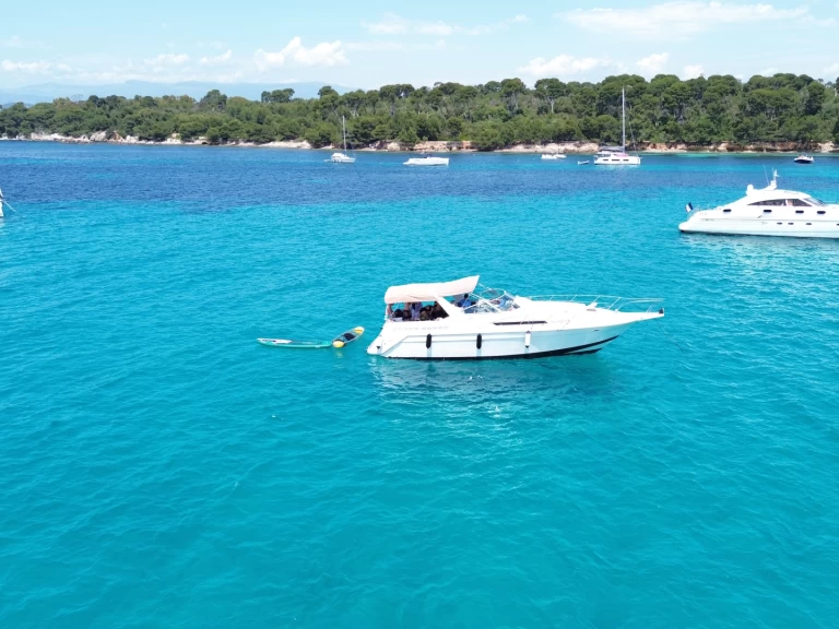Noleggio Barca a motore con o senza skipper Chris Craft a Antibes