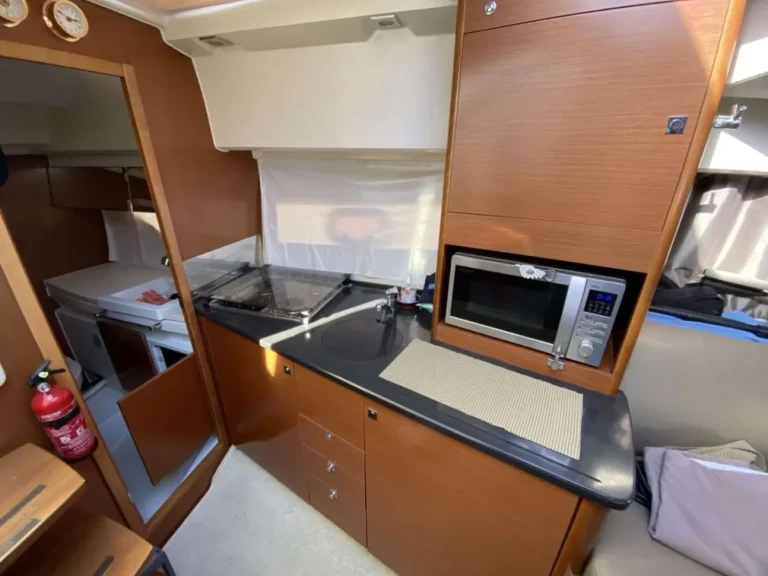 Noleggio barche Jeanneau Leader 9 a Hyères su Samboat