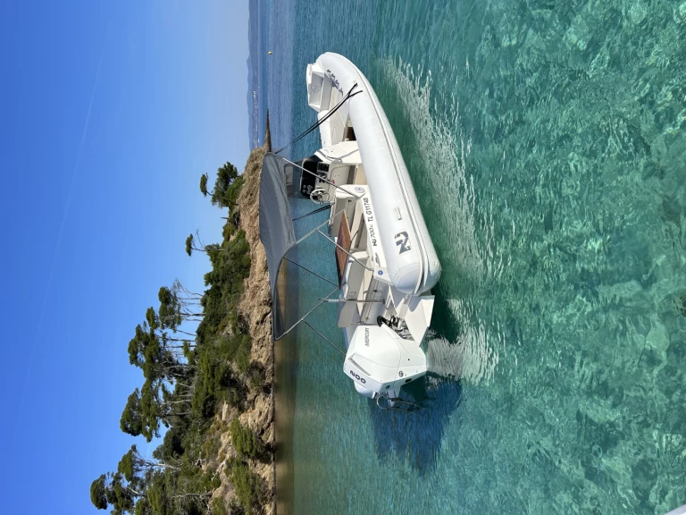 Noleggiare una Nuova Jolly Nuova Jolly 700 a Gapeau