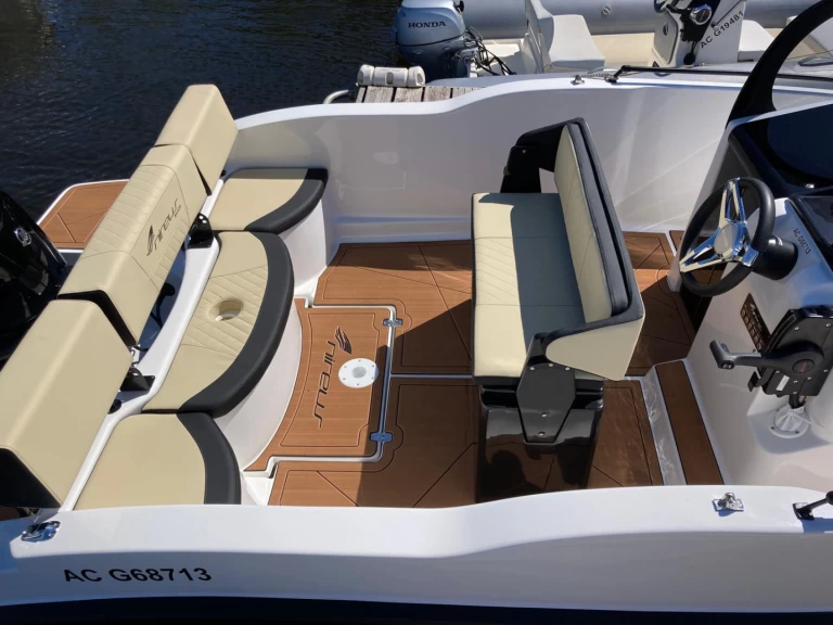 Noleggiare una Nireus 53 Escape a Sanguinet