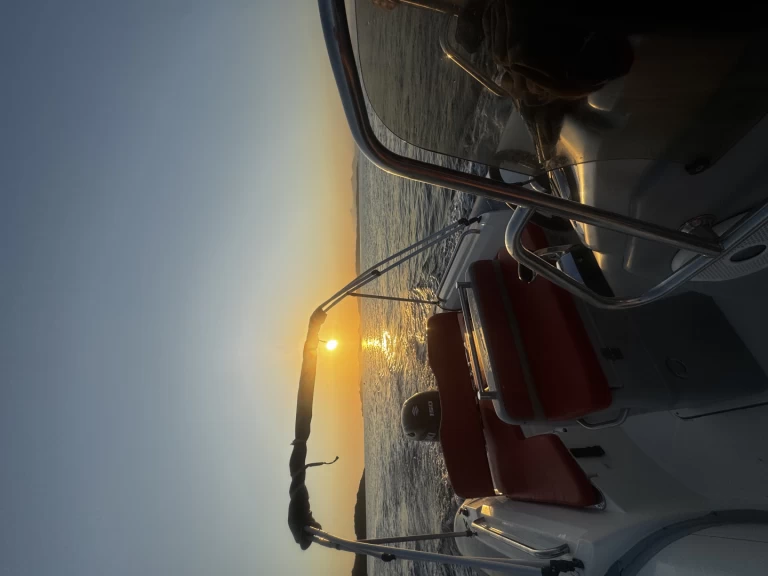 Gommone a noleggio a Gapeau al miglior prezzo