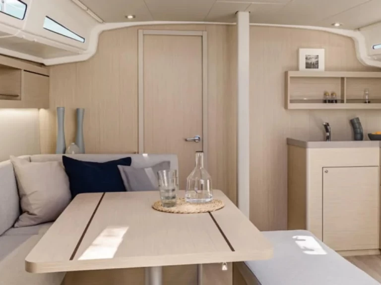 Noleggio Barca a vela Bénéteau con patente nautica