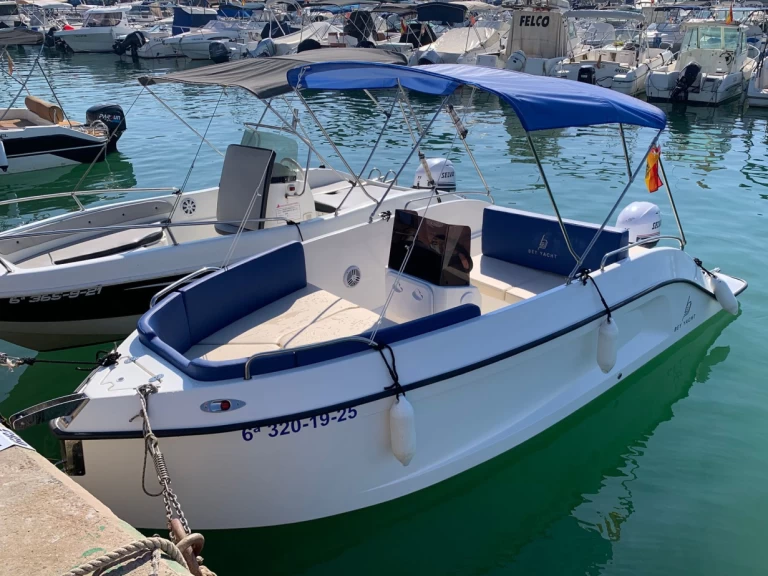 Noleggio a Puerto Marina Benalmadena – Bey Yacht 18 su SamBoat
