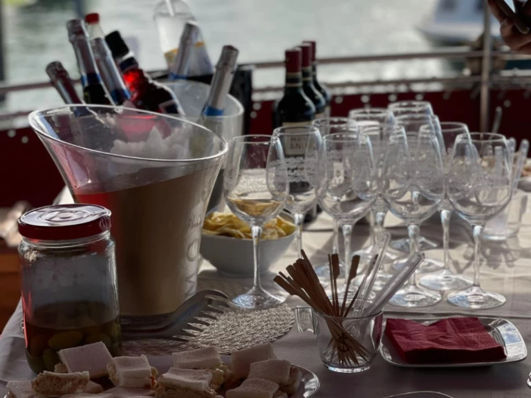 Barca a motore a noleggio a Venezia al miglior prezzo