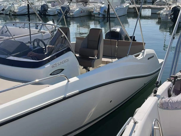 Quicksilver Activ 605 Sundeck da affittare a  Argelès-sur-Mer