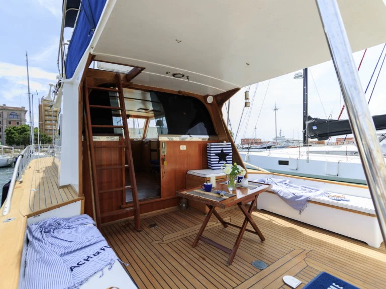 Noleggio Barca a motore a Cagliari Port – Stella Maris STELVIO CS287/D