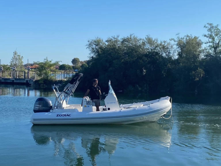 Noleggio barche Zodiac Medline 5.8 a Arcachon su Samboat