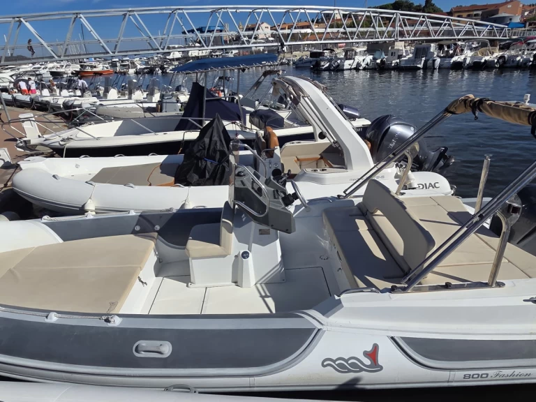 Noleggio a San Fiorenzo – MV Marine 800 su SamBoat