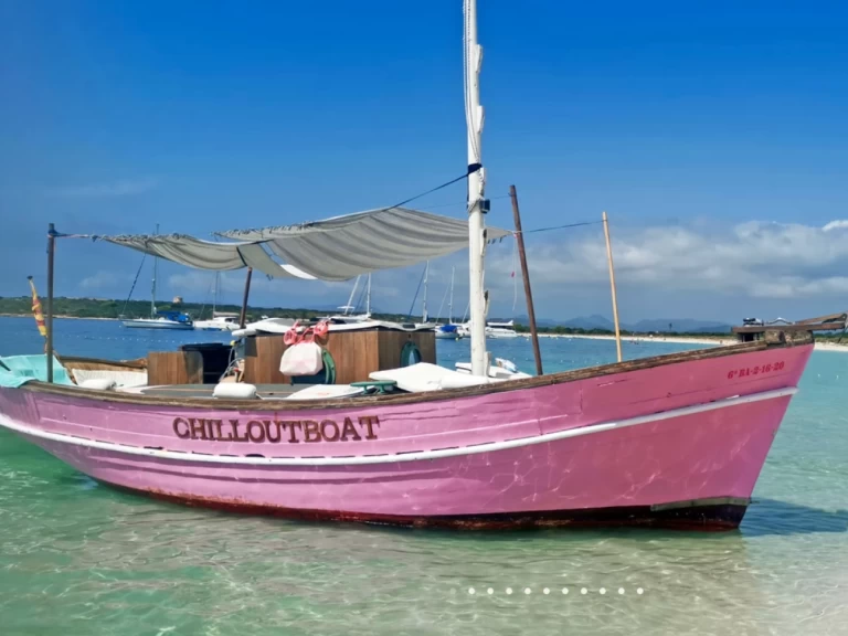 Noleggiare una Llaut Tradicional a La Savina