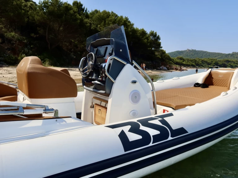 Noleggio a Hyères – Bsc Bsc 70 élégance su SamBoat