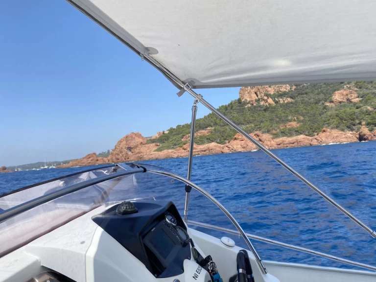 Bénéteau Flyer 650 Sun Deck da affittare a  Mandelieu-la-Napoule