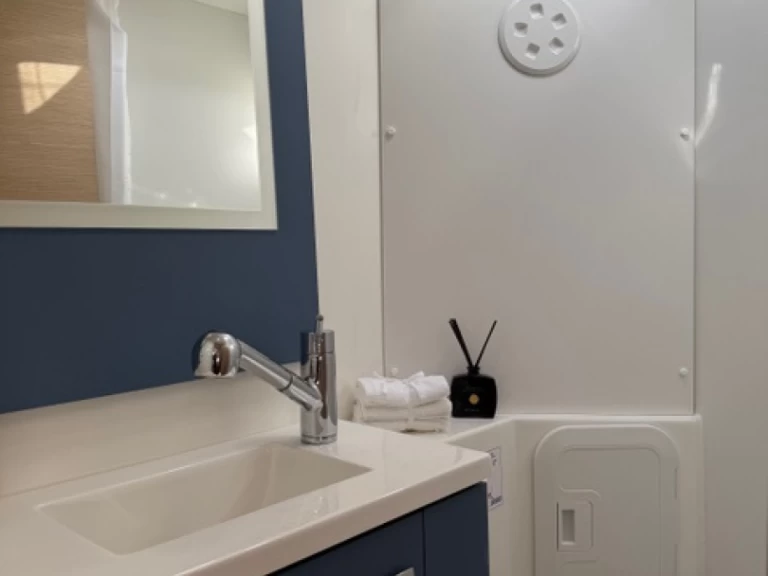 Noleggio Catamarano Fountaine Pajot con patente nautica