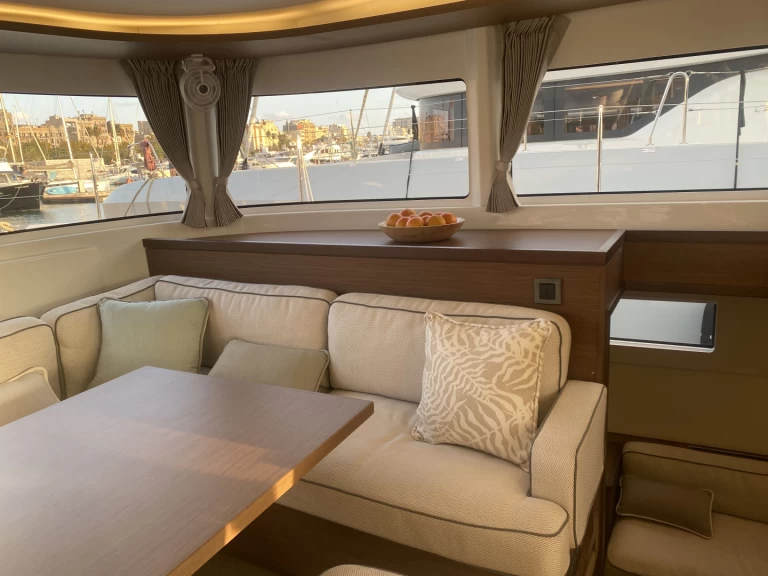 Noleggio barche Lagoon Lagoon 46 a Sant Antoni de Portmany su Samboat