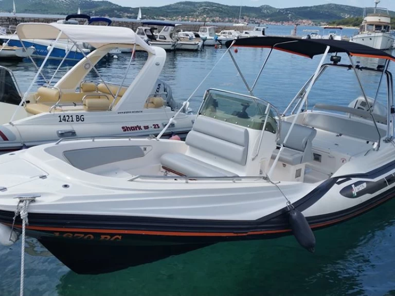 Noleggiare una Zar Zar 65 a Zaravecchia (Biograd)