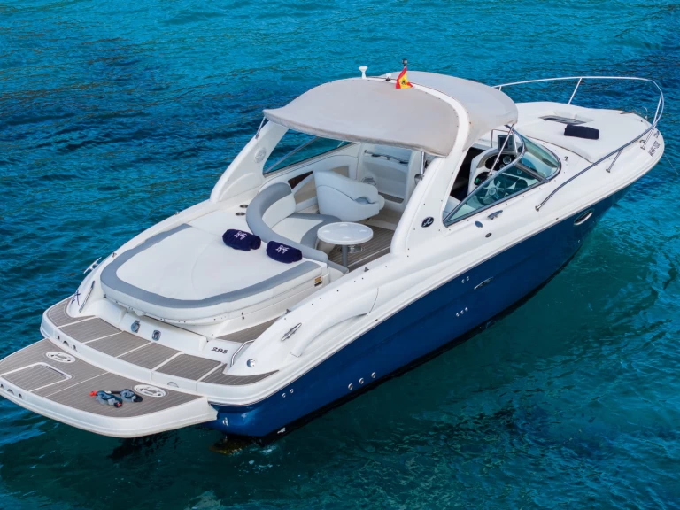 Noleggio Barca a motore Sea Ray con patente nautica